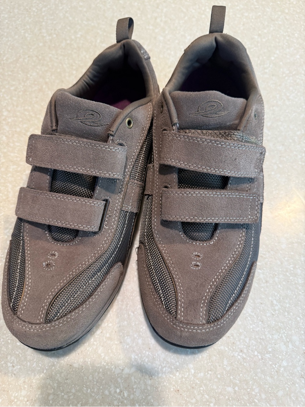WW 9 1/2 NWOB Woman’’s Comfort Velcro Sneakers in Dark Brown